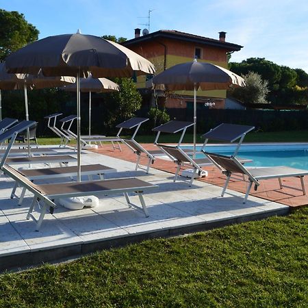 The Swan B&B Manerba del Garda Luaran gambar