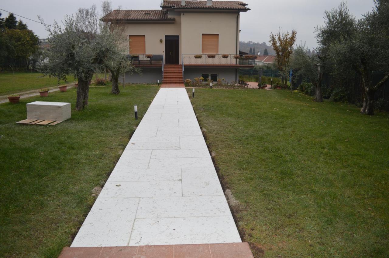 The Swan B&B Manerba del Garda Luaran gambar