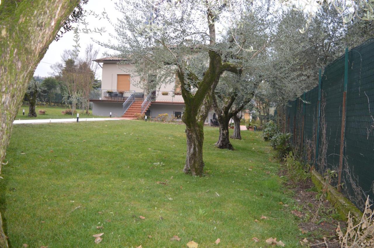 The Swan B&B Manerba del Garda Luaran gambar