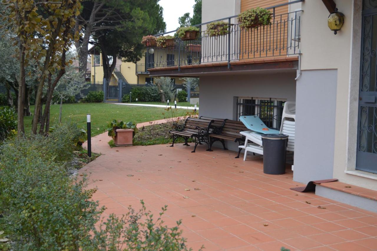 The Swan B&B Manerba del Garda Luaran gambar