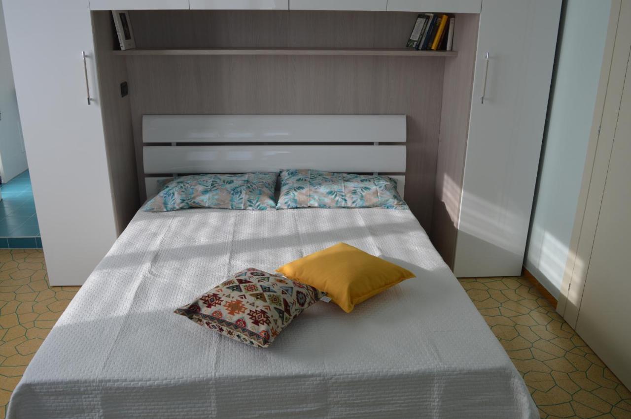 The Swan B&B Manerba del Garda Luaran gambar